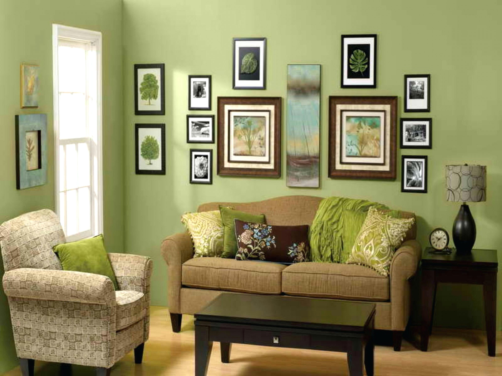 Cute Drawing Room Traditional Wall Decor Ideas Cute Living Room Traditional Decorating