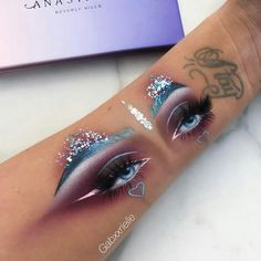 Drawing Eye Makeup On Arm 77 Best Hand Artwork Images Beauty Makeover Beauty Makeup