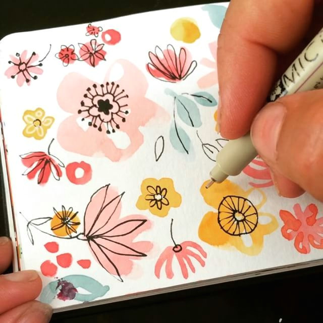 Drawing Flowers with Brush Pen Easy Watercolor Flower Watercolor Water