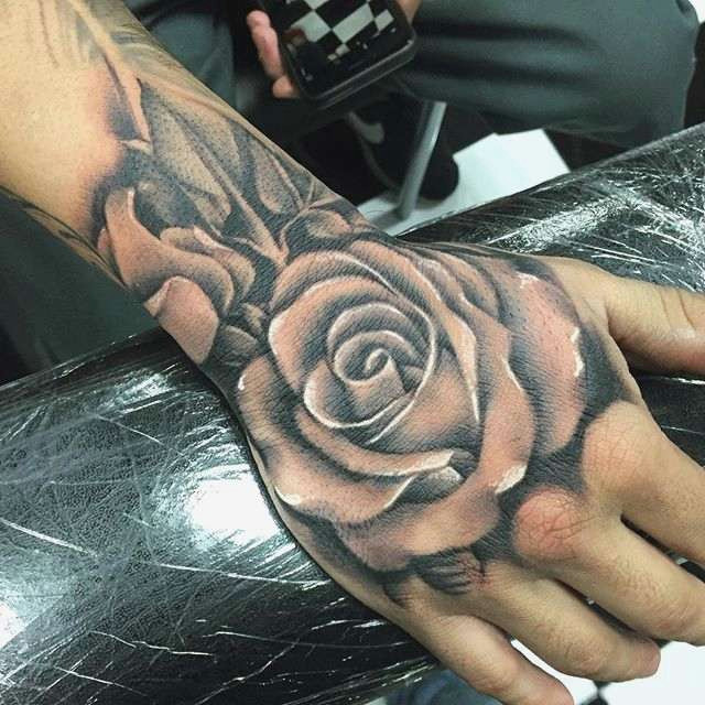 Drawing Of Rose Tattoo Design Erstaunlich Tattoo Rose Schwarz Beste Modetrends