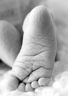 Drawings Of Hands Holding Baby Feet 4888 Best Feet Hands Images In 2019 Drawings Artworks Paintings