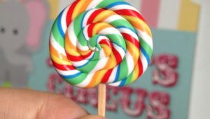 How to Draw A Lollipop Easy How to Make A Lollipop Out Of Polymer Clay Via Guidecentral
